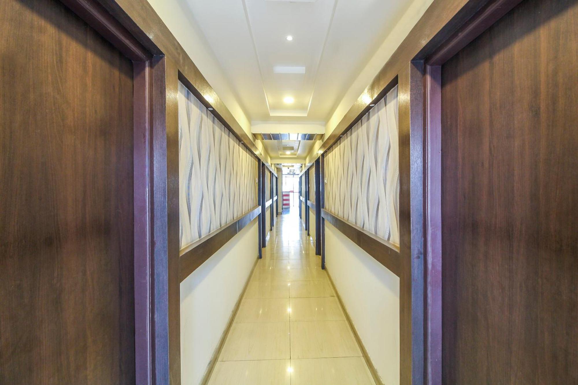 Hotel O Sri Harsha Residency Near Jntu Metro Hyderabad Exterior foto