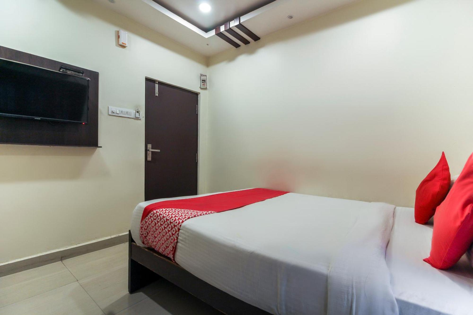 Hotel O Sri Harsha Residency Near Jntu Metro Hyderabad Exterior foto