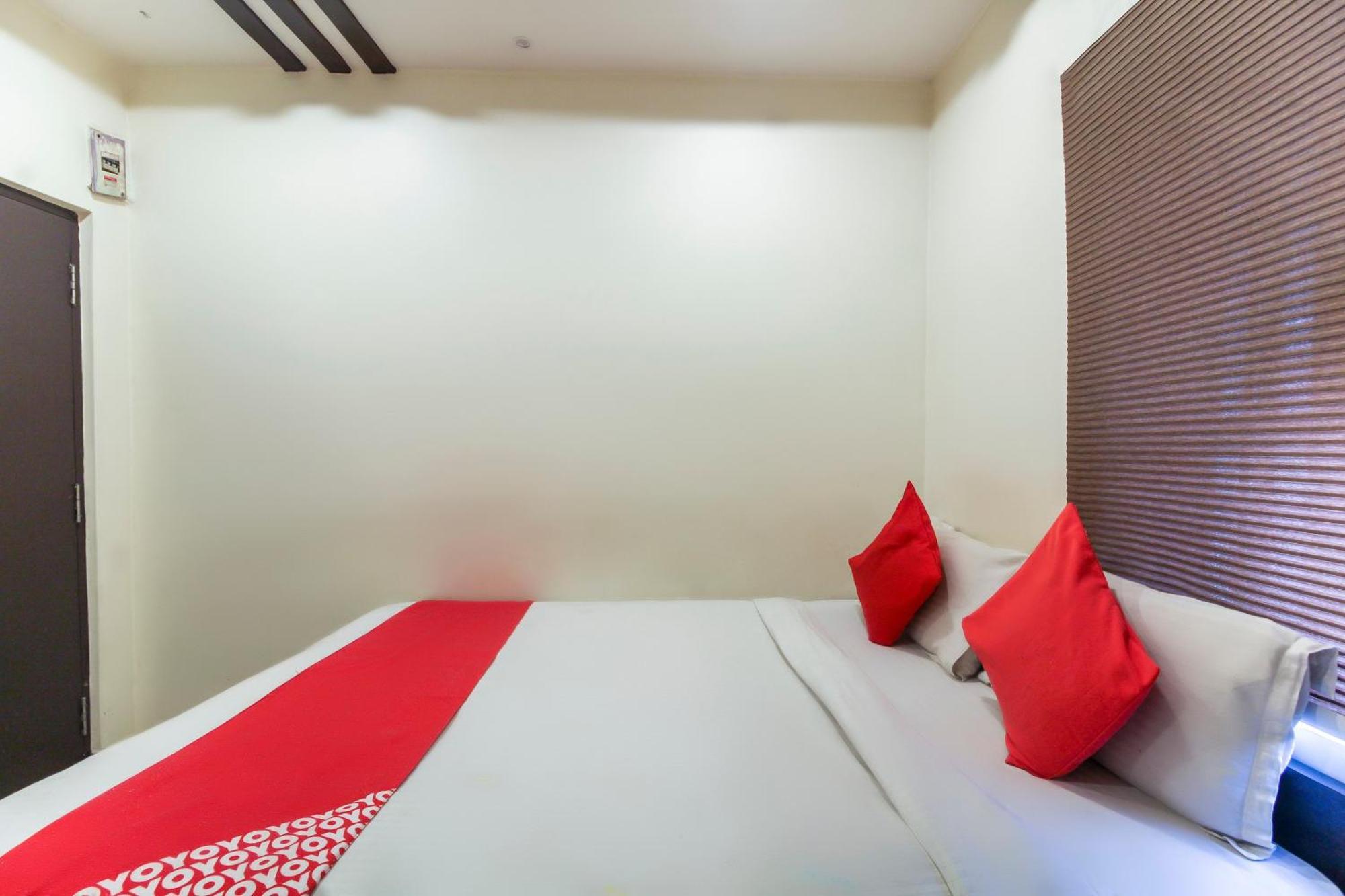 Hotel O Sri Harsha Residency Near Jntu Metro Hyderabad Exterior foto